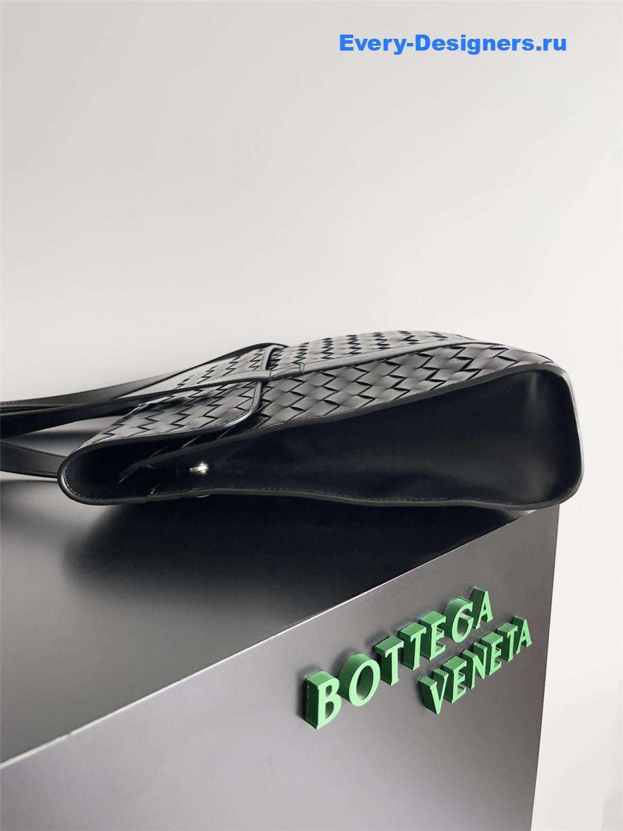 b0tt*ga Ven*ta intrecciato black leather flap briefcase