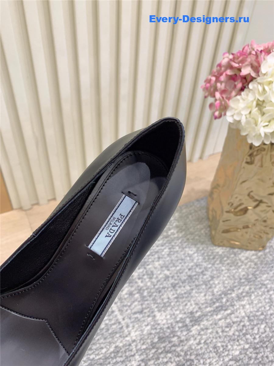 Pra*a black logo-plaque pointed-toe pumps