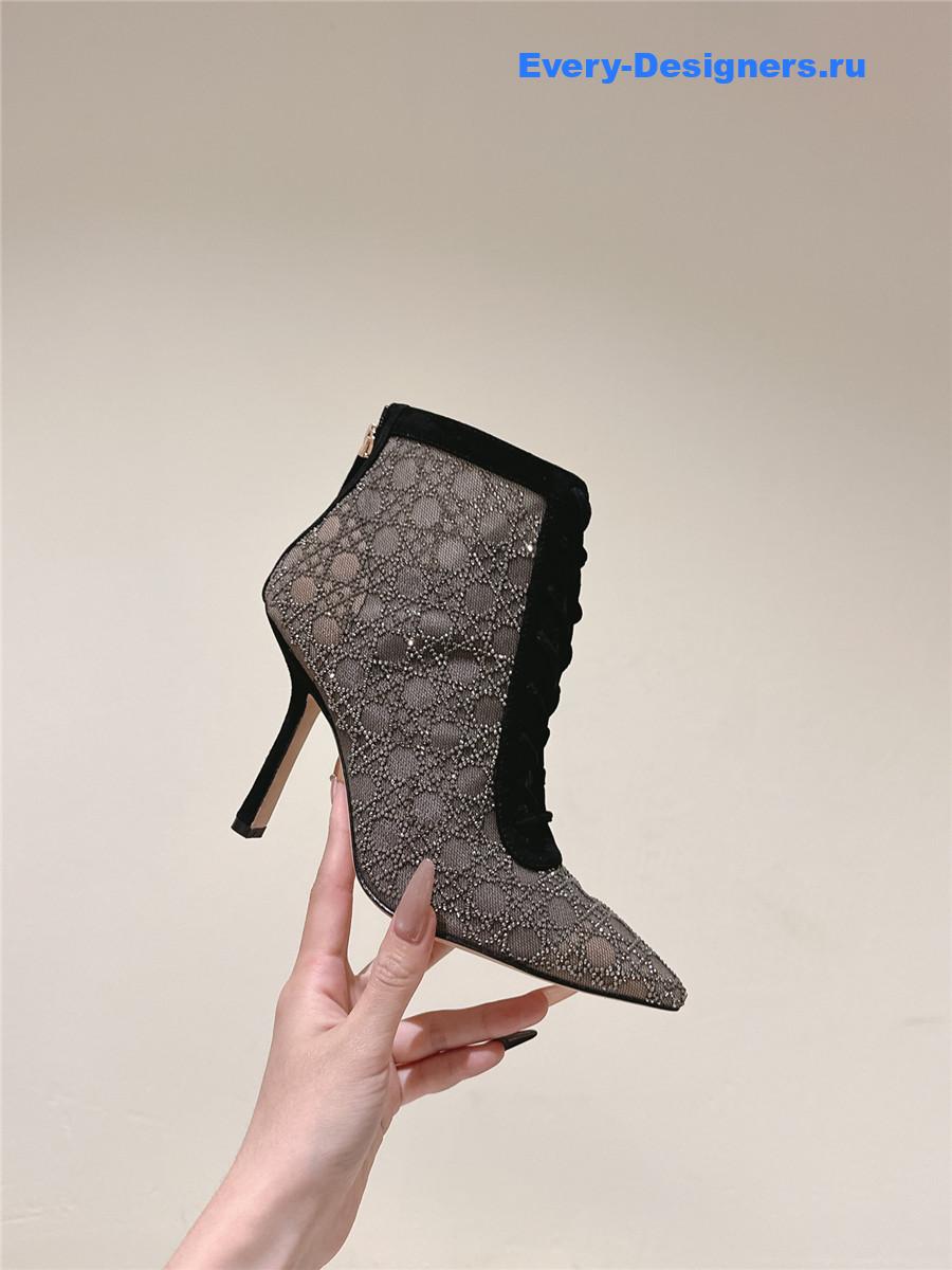 D10r black capture heeled ankle boot