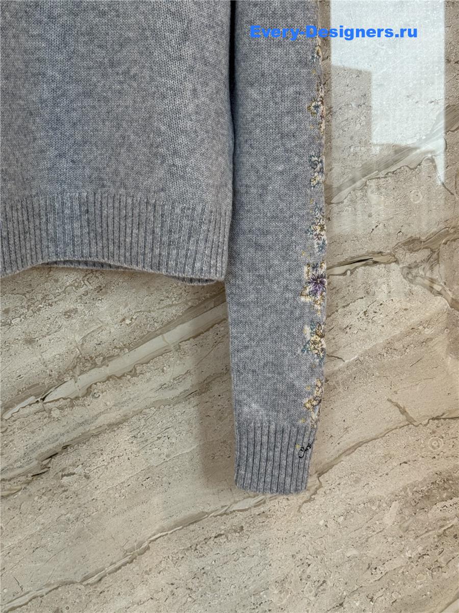 D10r grey embroidered cashmere sweater