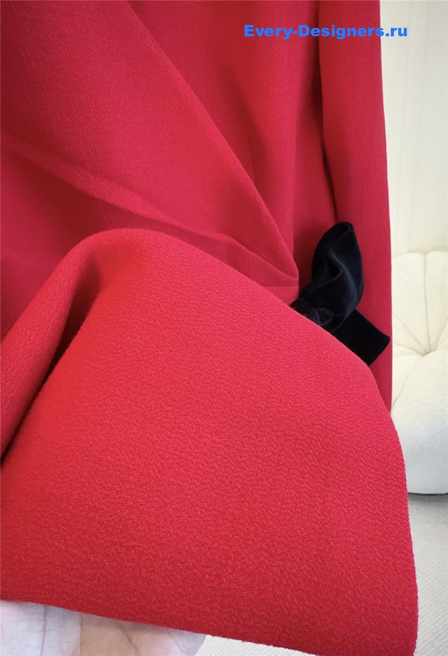 Va1e*ntin0 garavani red bow-detail crepe blazer