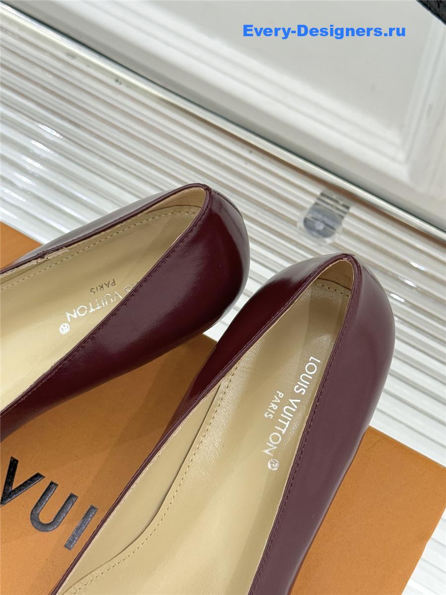 l0vis Vvtt0n burgundy patent leather heel pumps