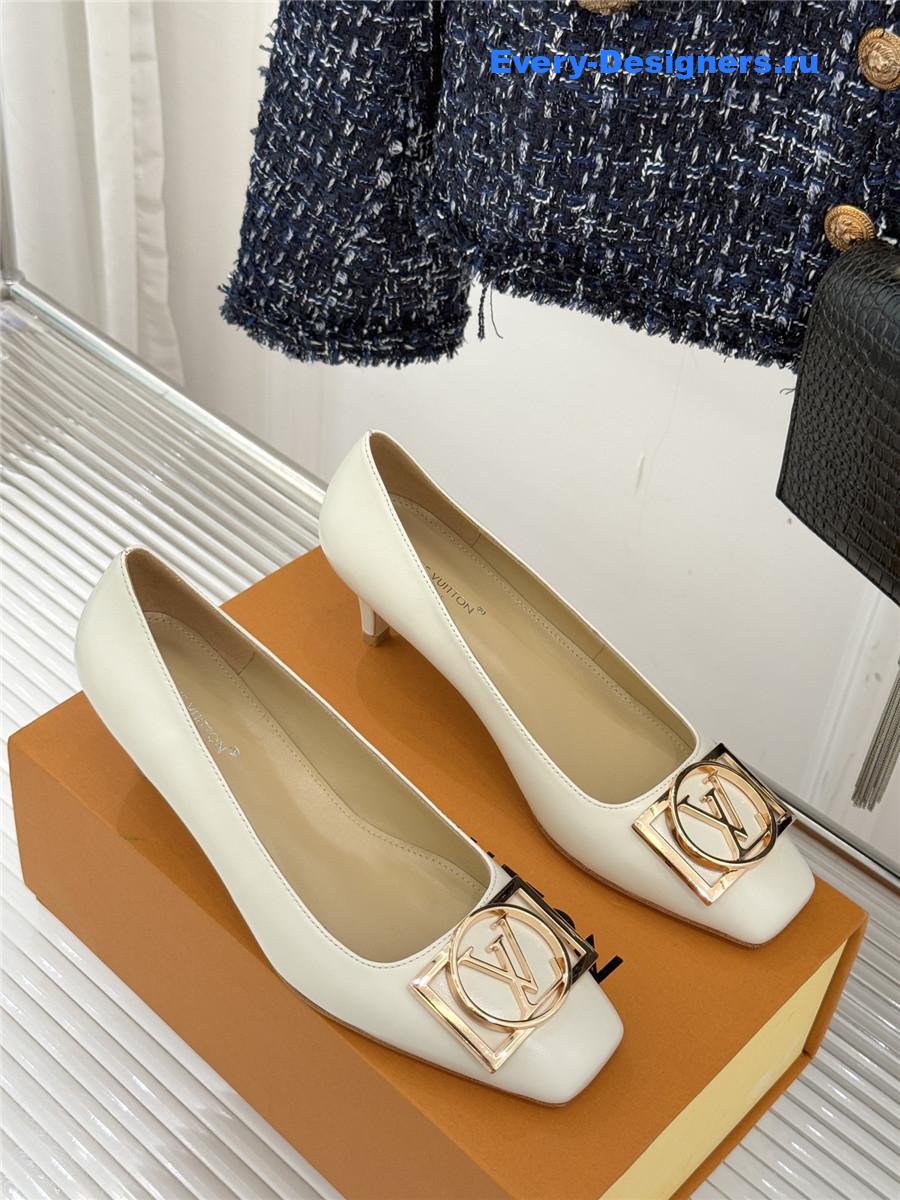 l0vis Vvtt0n white patent leather heel pumps