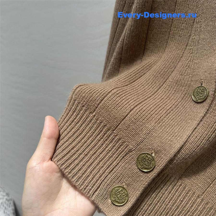 L0r0 P1ana camel cashmere skirt suit