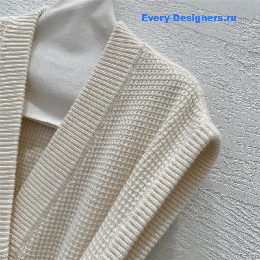 L0r0 P1ana white mink knit vest