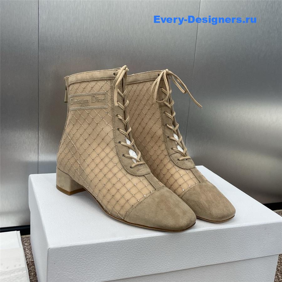 D10r beige naughtily-d heeled ankle boot