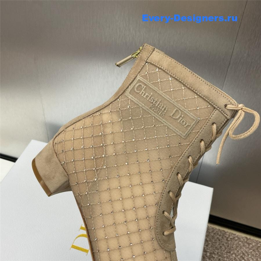 D10r beige naughtily-d heeled ankle boot
