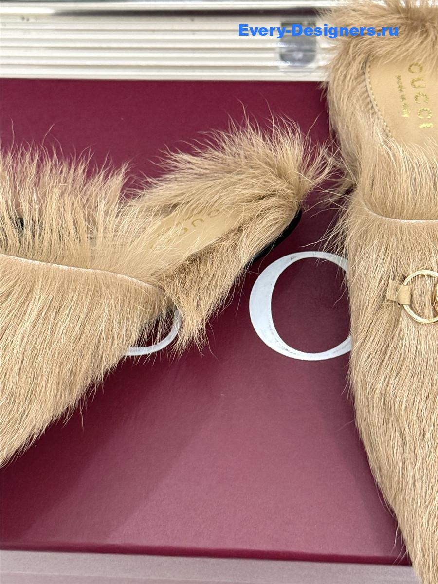 Gvc*1 beige horsebit mule fur slides