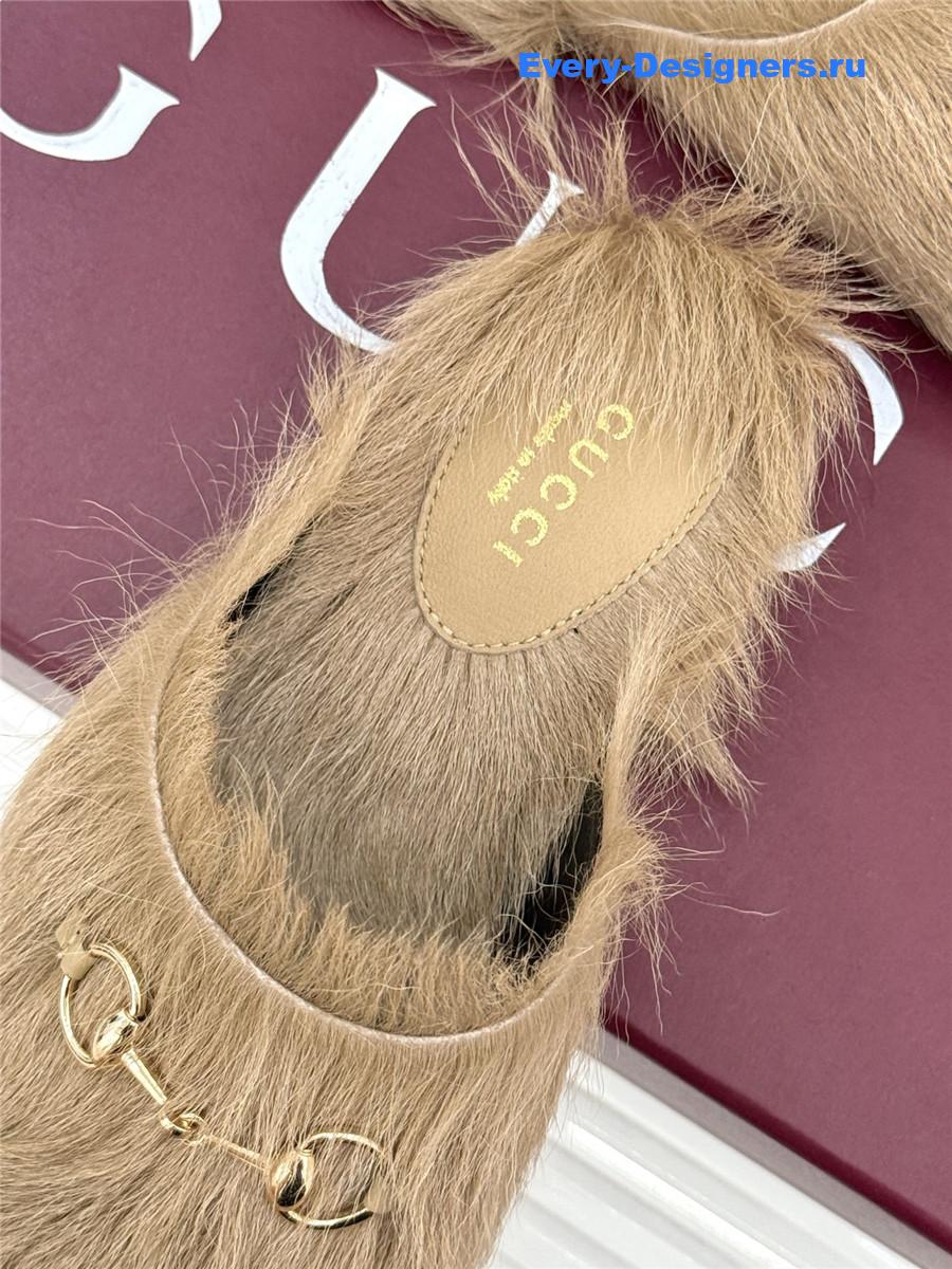 Gvc*1 beige horsebit mule fur slides
