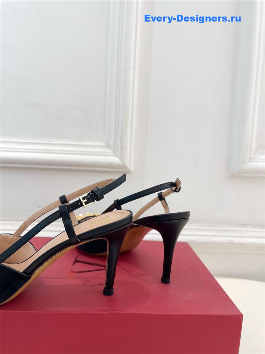 Va1e*ntin0 garavani black satin slingback pumps