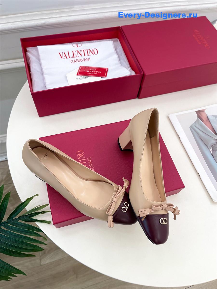 Va1e*ntin0 garavani beige mid-heel pumps