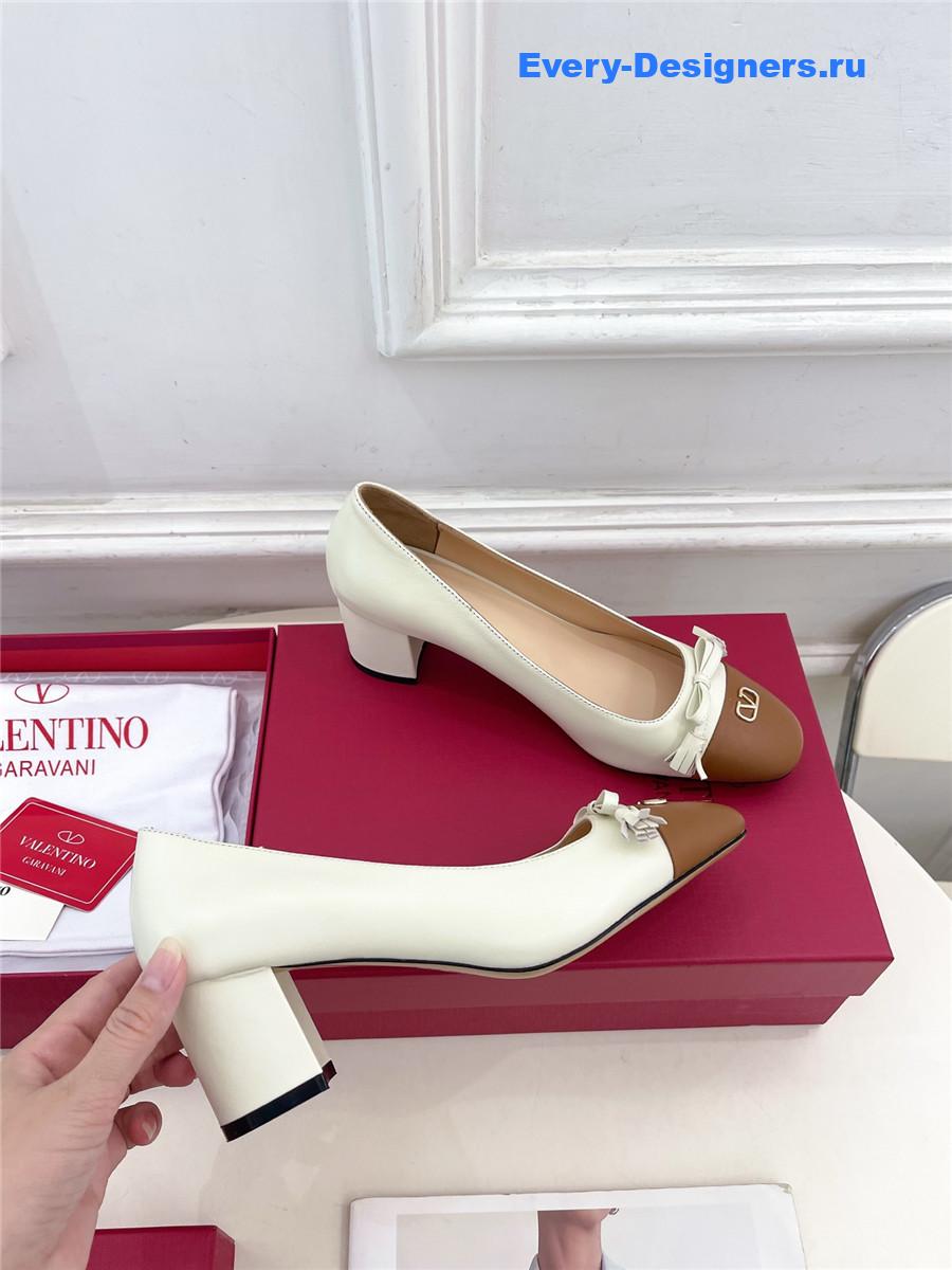 Va1e*ntin0 garavani white mid-heel pumps