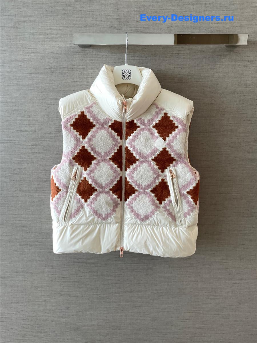 moncler armathia quilted D1am0nd-pattern vest