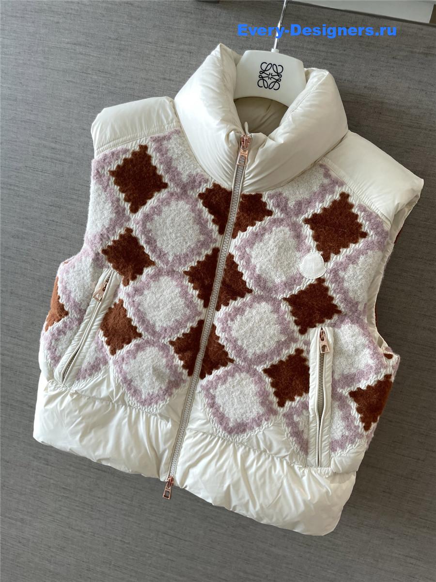 moncler armathia quilted D1am0nd-pattern vest