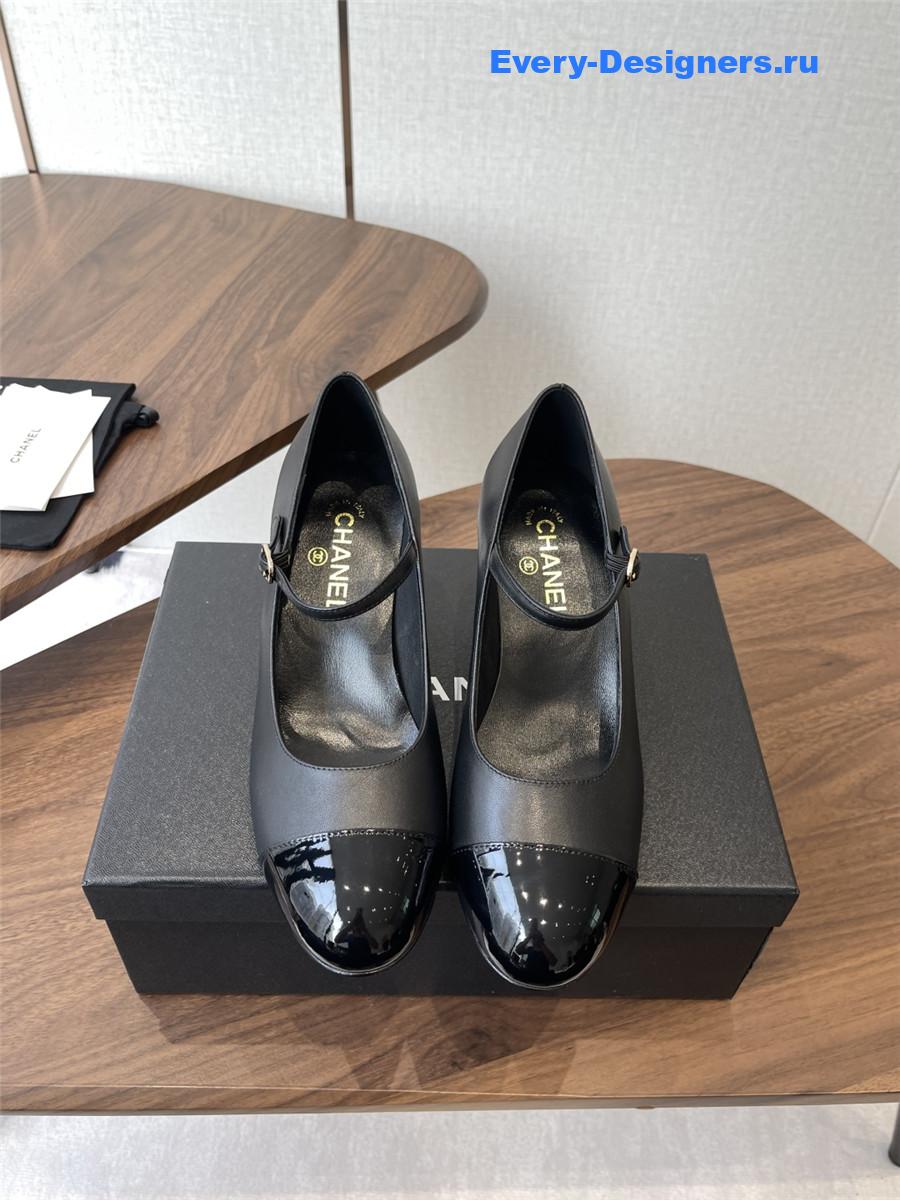 Ch**el black mary jane toe large white pearl sandal