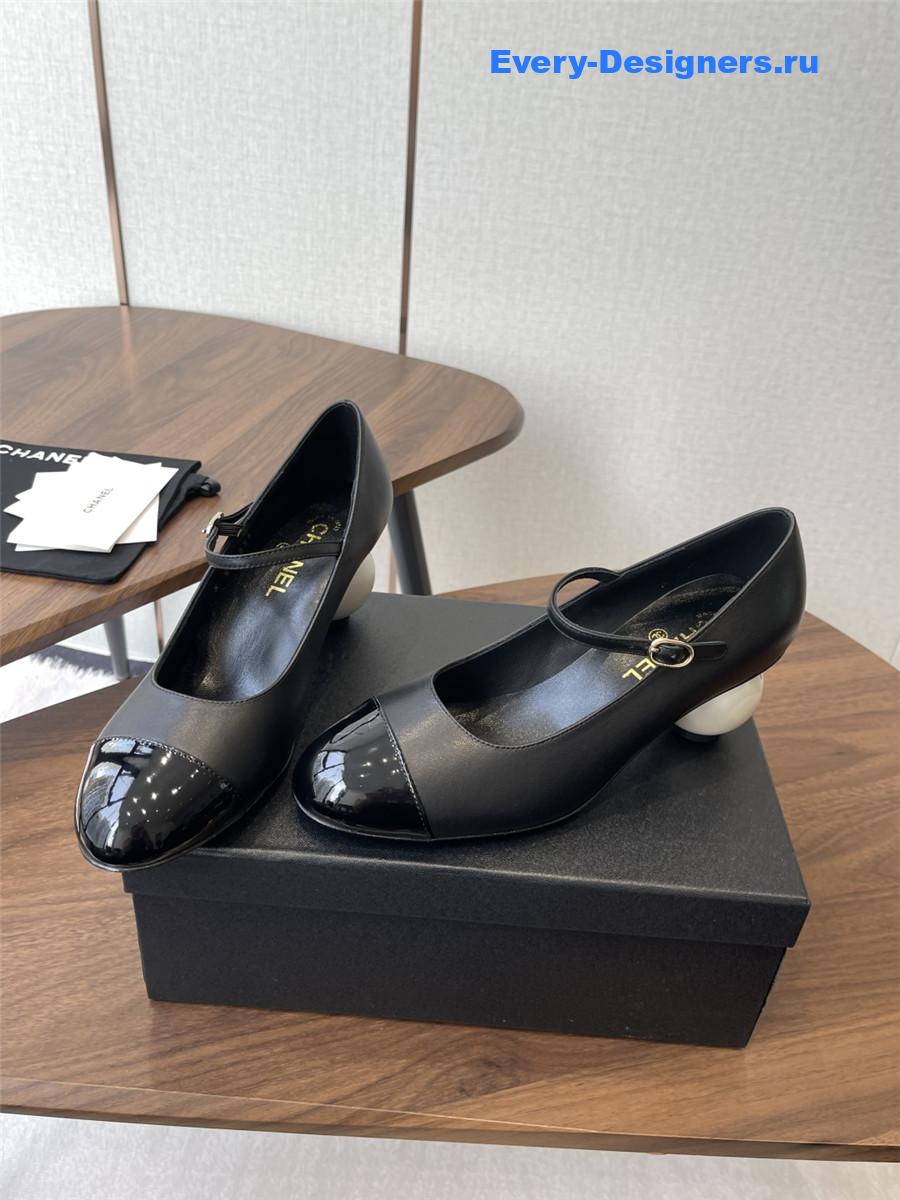 Ch**el black mary jane toe large white pearl sandal