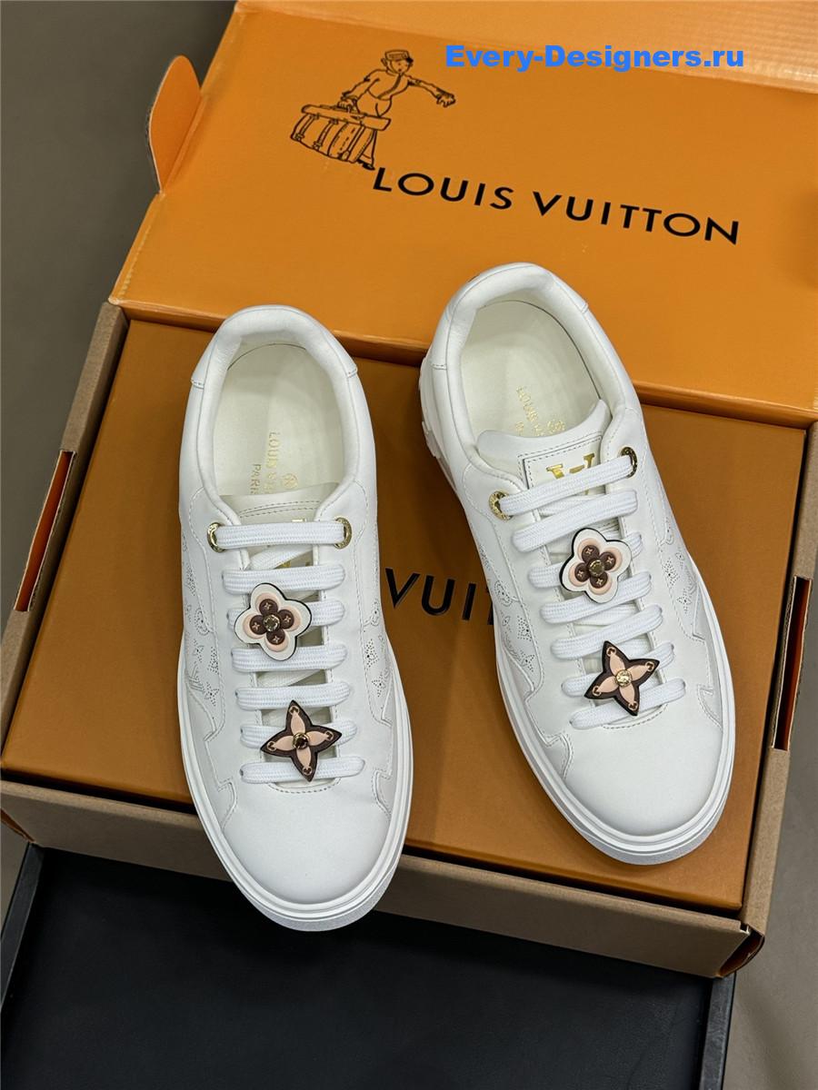 l0vis Vvtt0n white time out engraved sneakers