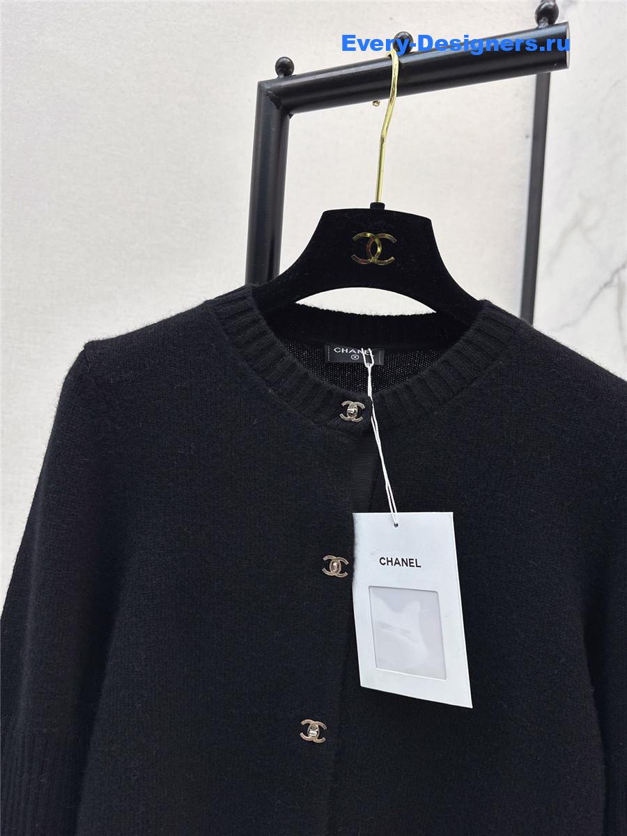 Ch**el logo button black crew neck knit cardigan