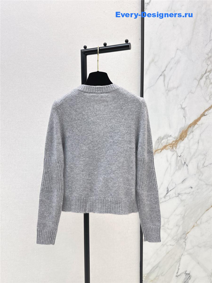 Ch**el logo button grey crew neck knit cardigan