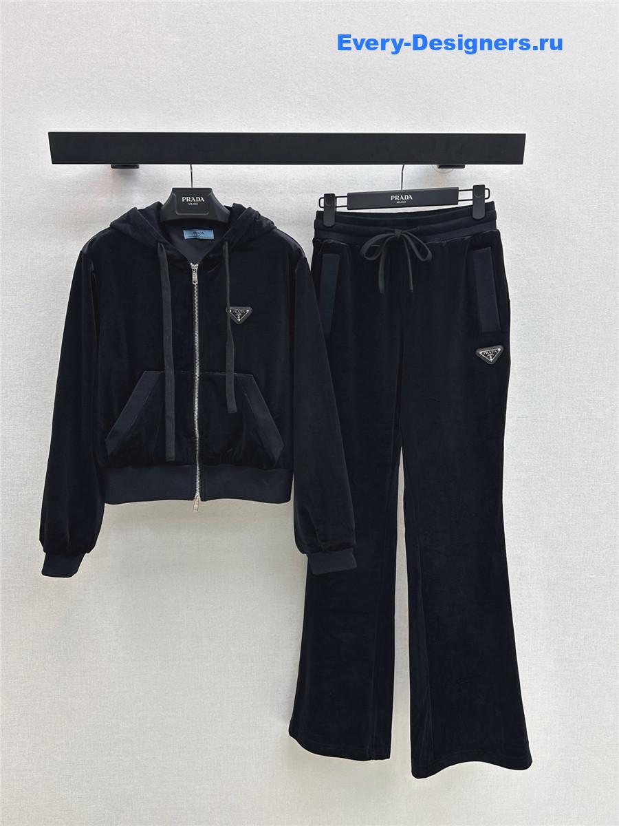 Pra*a hooded velvet suit