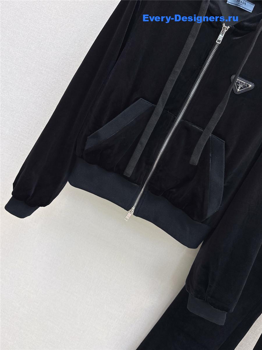 Pra*a hooded velvet suit