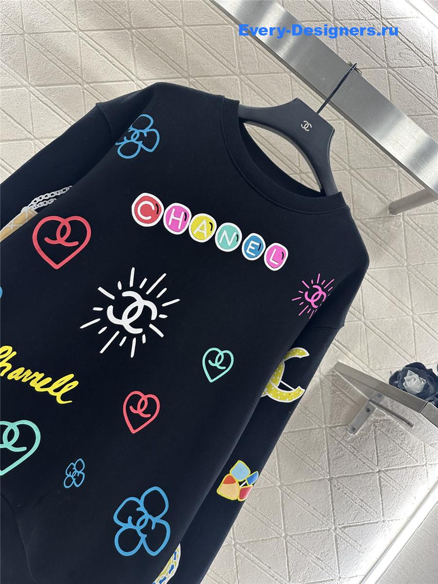 Ch**el round neck colorful lettering sweatshirt
