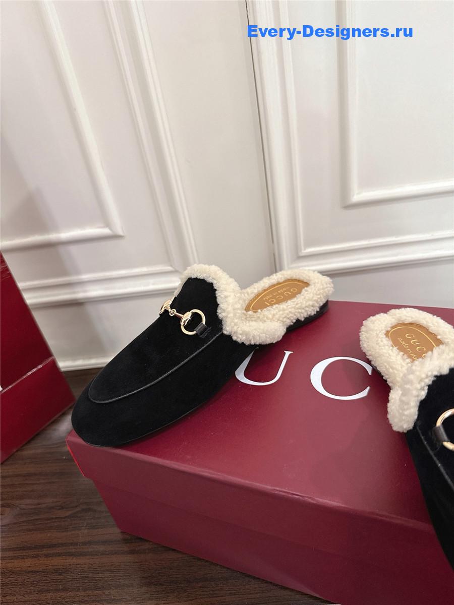 Gvc*1 horsebit wool black mules