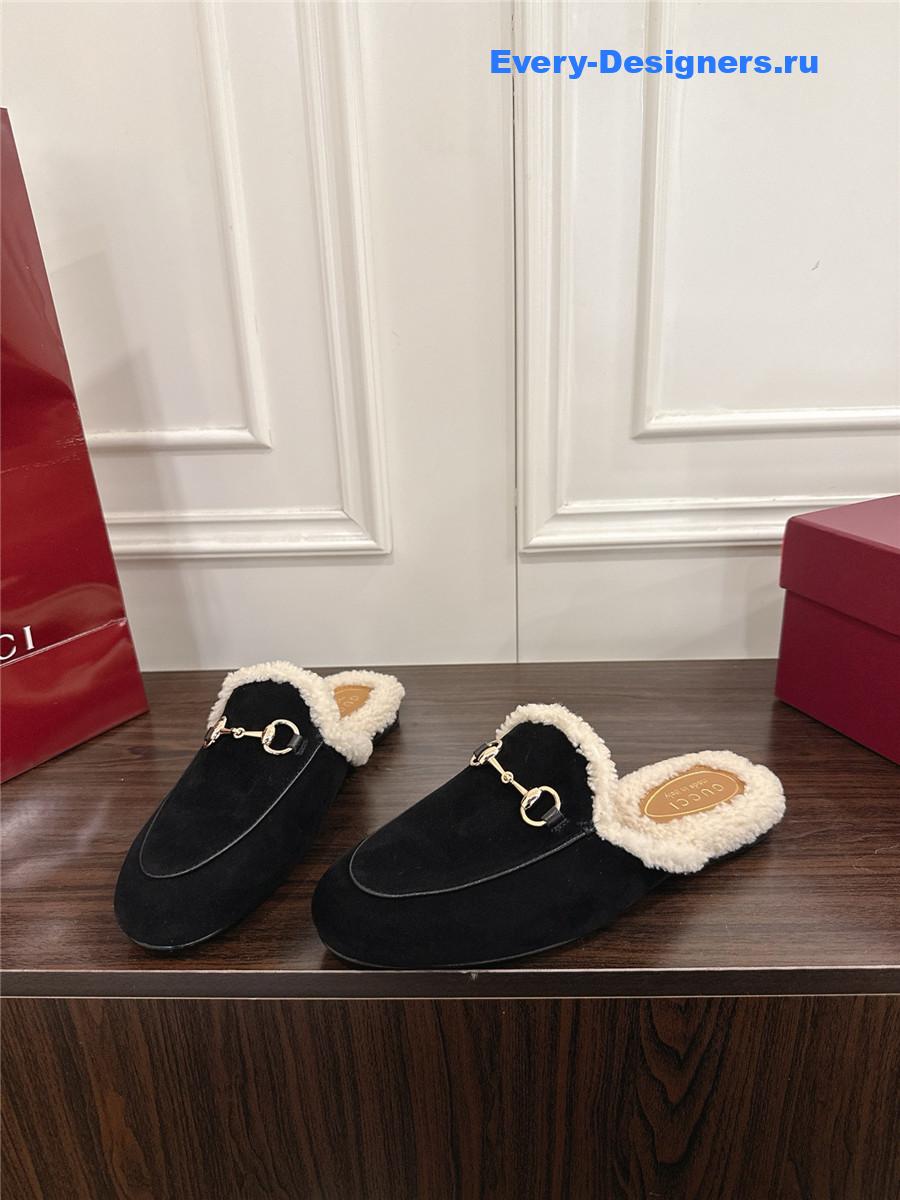 Gvc*1 horsebit wool black mules