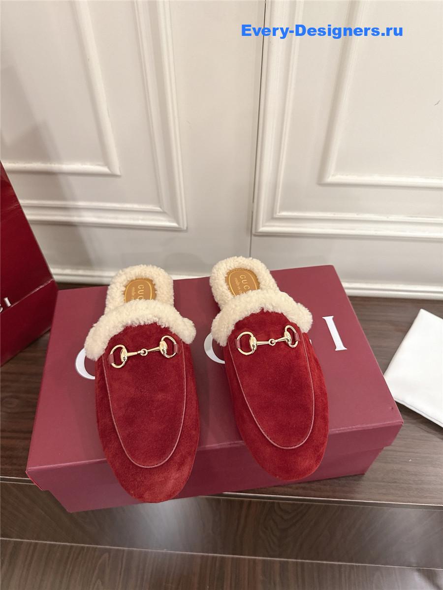 Gvc*1 horsebit wool red mules