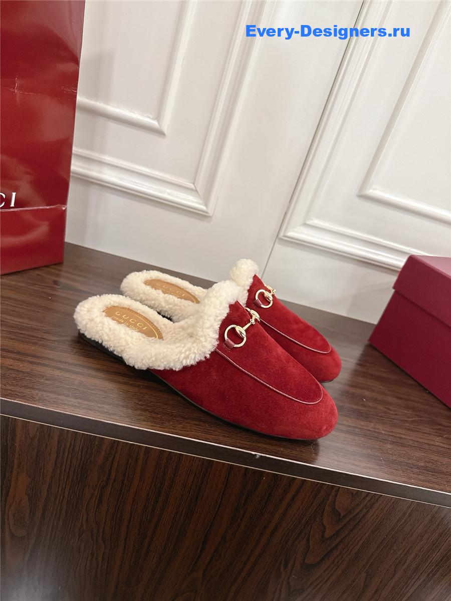 Gvc*1 horsebit wool red mules
