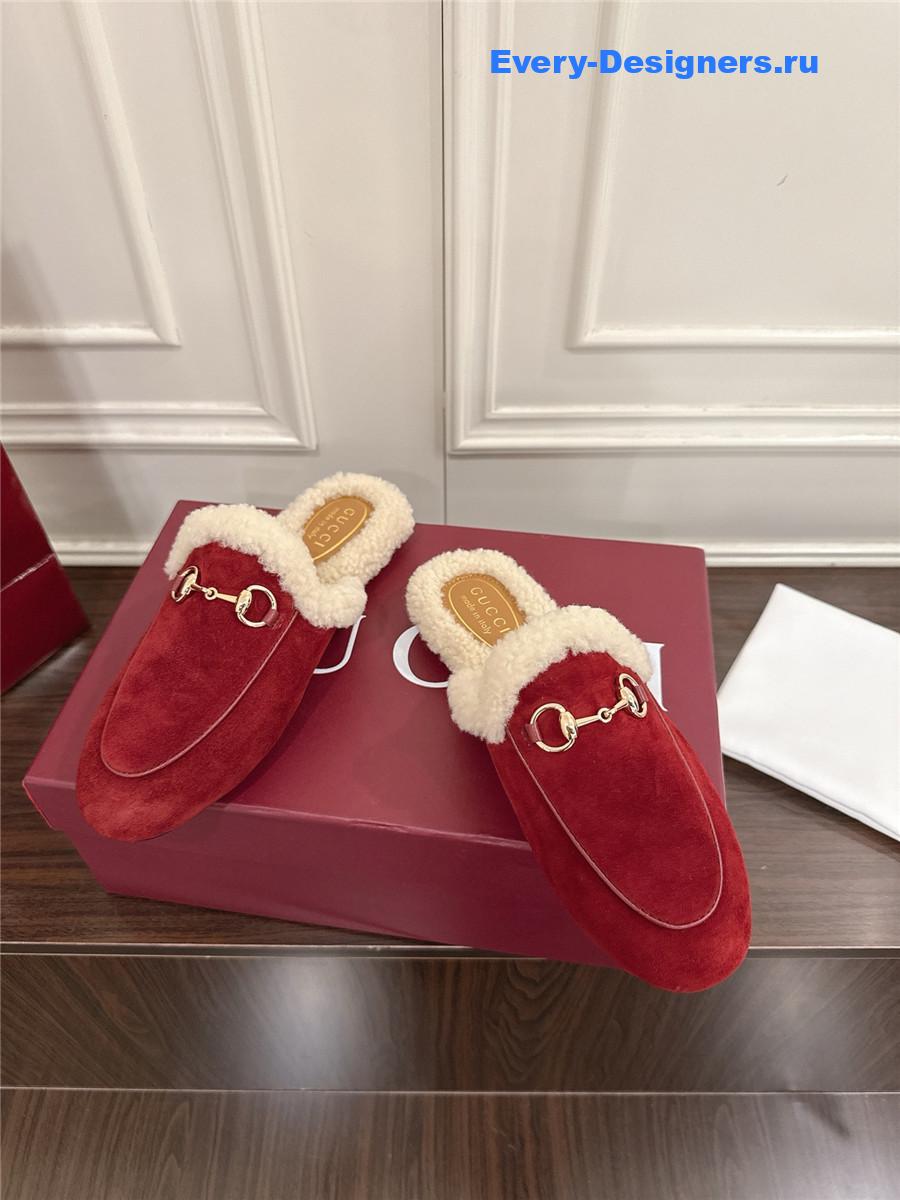 Gvc*1 horsebit wool red mules