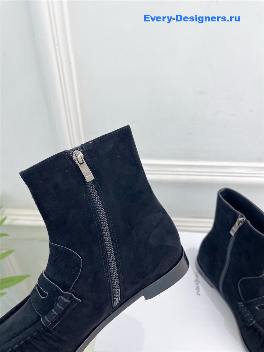 Sa1nt Lau*nt black suede ankle boots