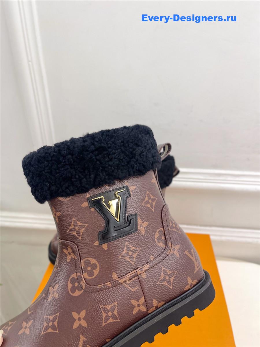 l0vis Vvtt0n lv aspen monogram platform ankle boot