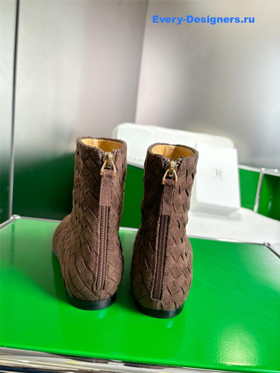 b0tt*ga Ven*ta dark brown atomic intrecciato leather ankle boots