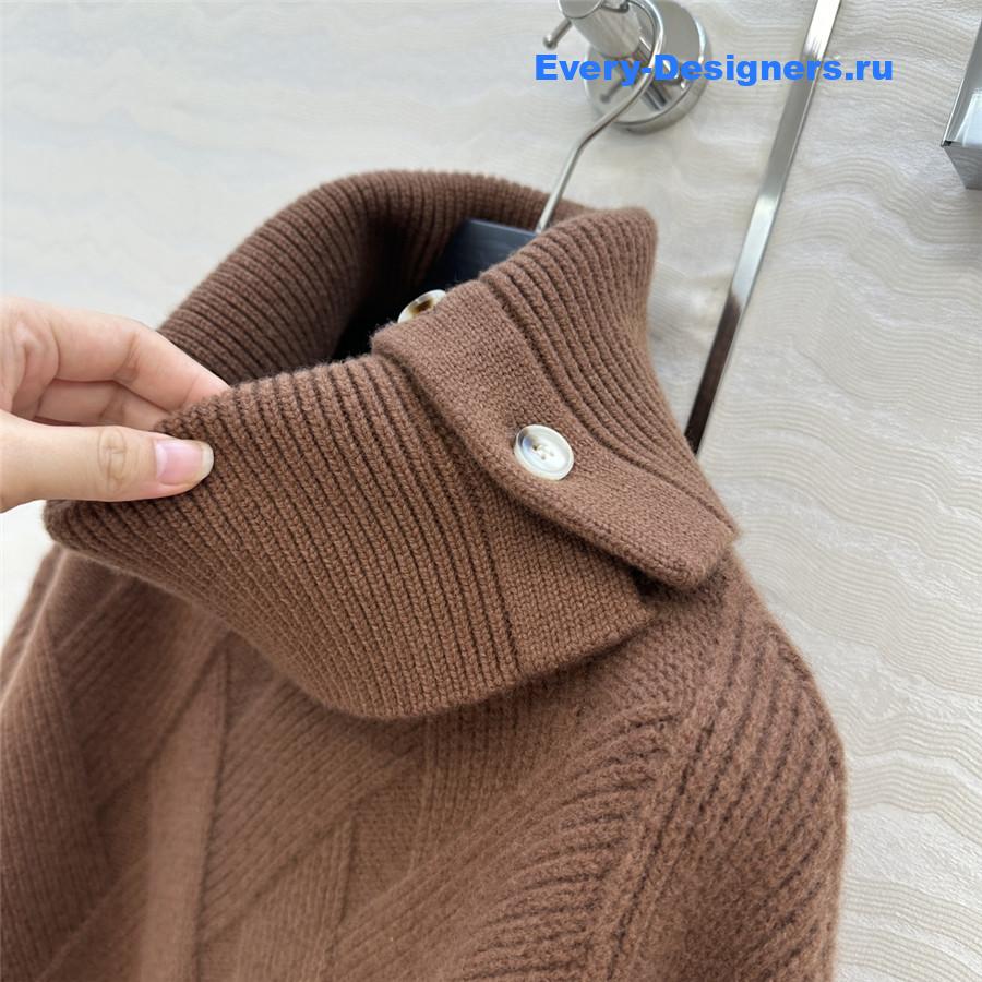 H**me5 brown wool long-sleeve sweater