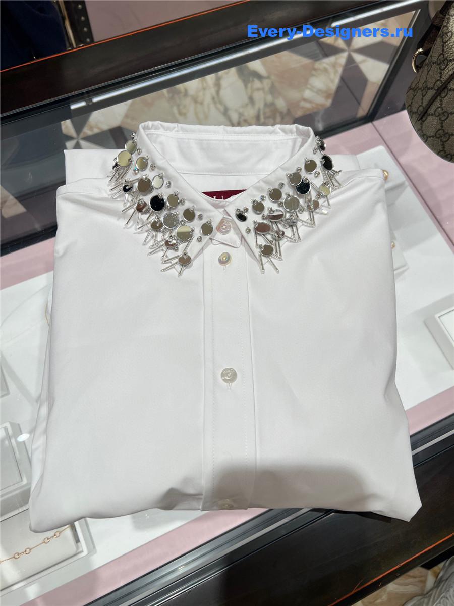 Gvc*1 studded-collar buttoned white shirt