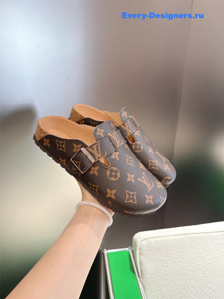 l0vis Vvtt0n lv monogram to-go flat comfort clog