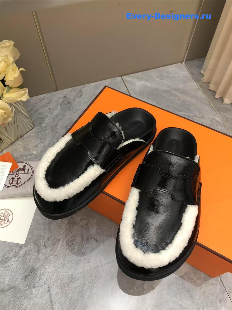 H**me5 black leather goatskin shearling go mules