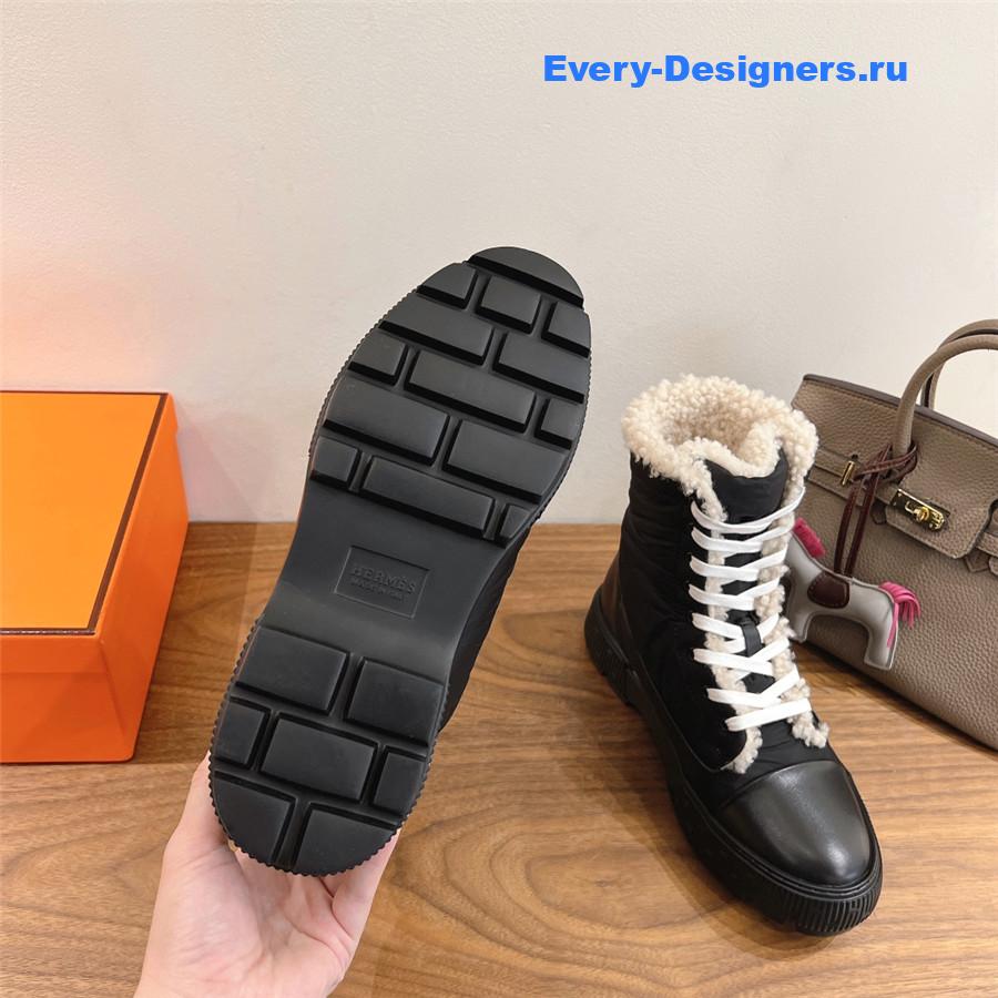 H**me5 black fresh ankle boot