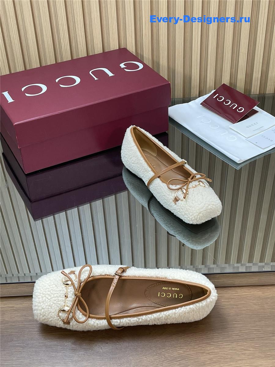 Gvc*1 horsebit leather-trimmed shearling flats