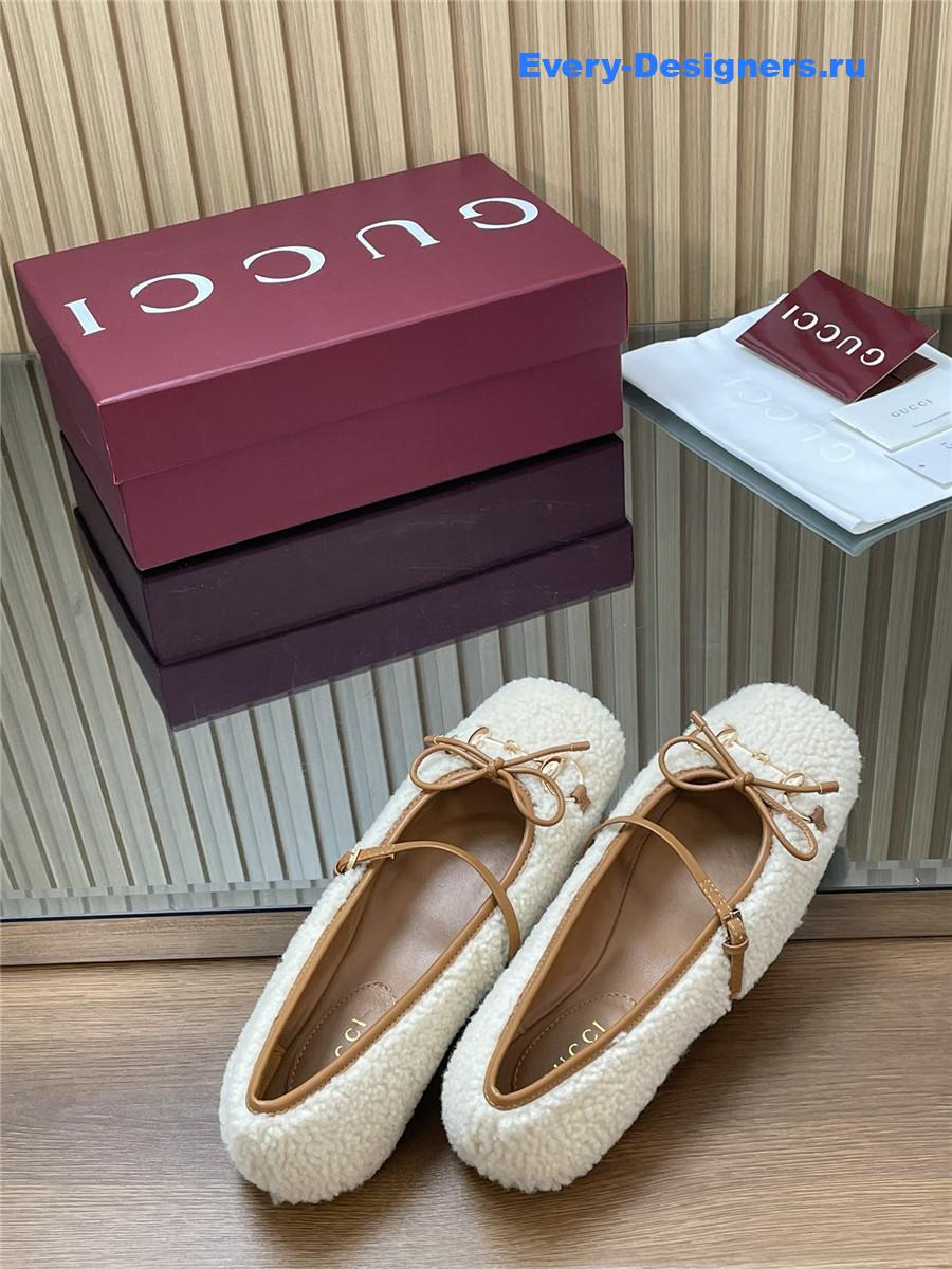 Gvc*1 horsebit leather-trimmed shearling flats