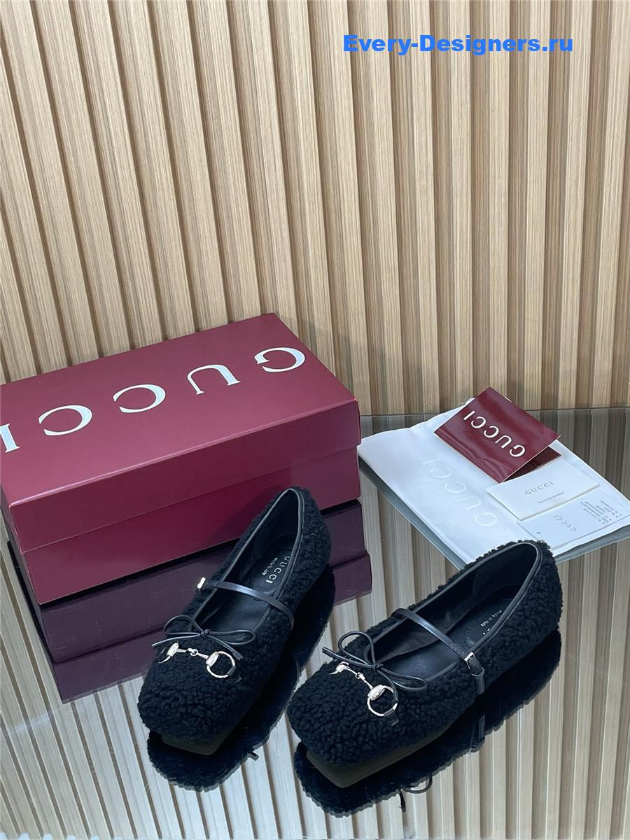 Gvc*1 horsebit black leather-trimmed shearling flats