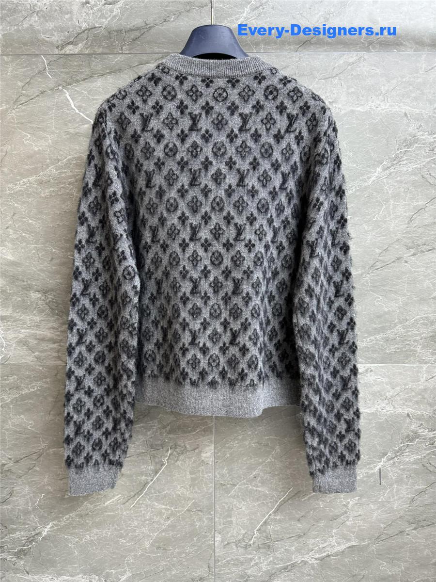 l0vis Vvtt0n grey brushed monogram cardigan