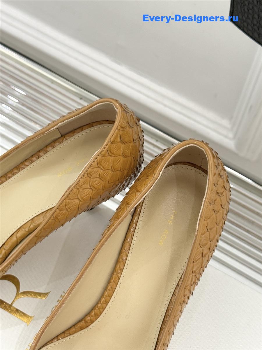 The R0w liisa python almond kitten heel pump