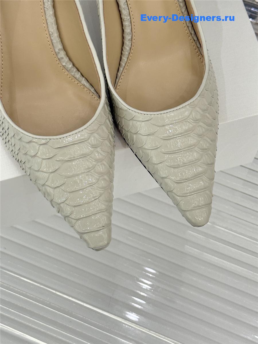 The R0w beige liisa python almond kitten heel pump