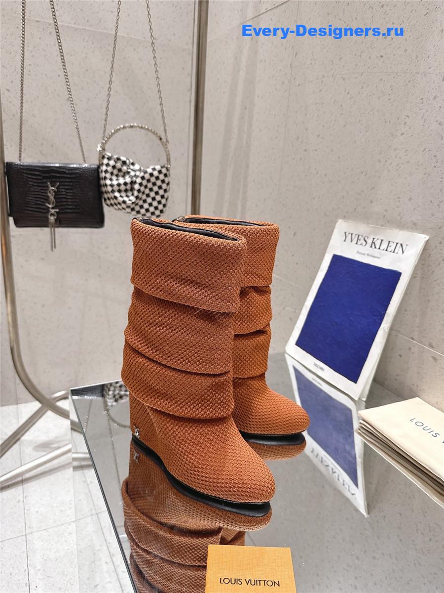 l0vis Vvtt0n camel summer mid wedge boot