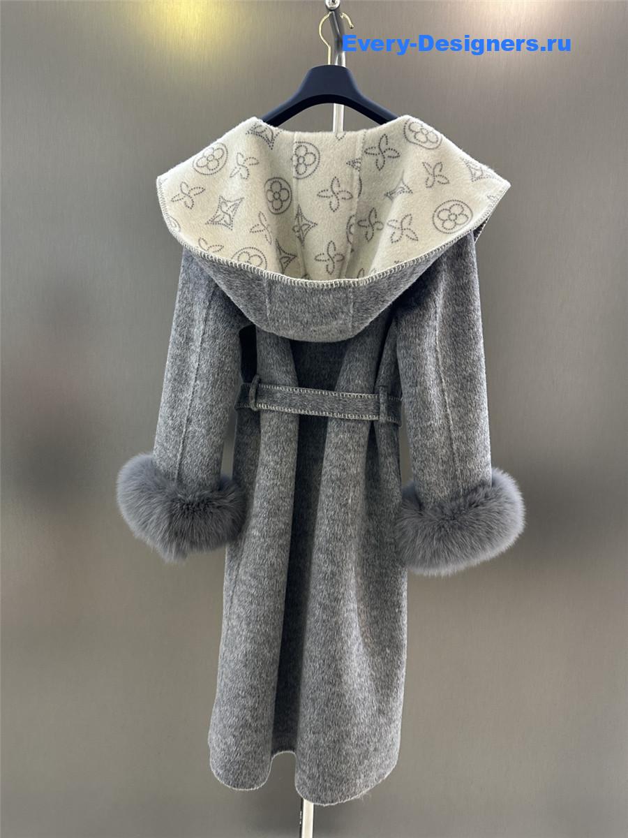 l0vis Vvtt0n grey fox fur hooded wool coat