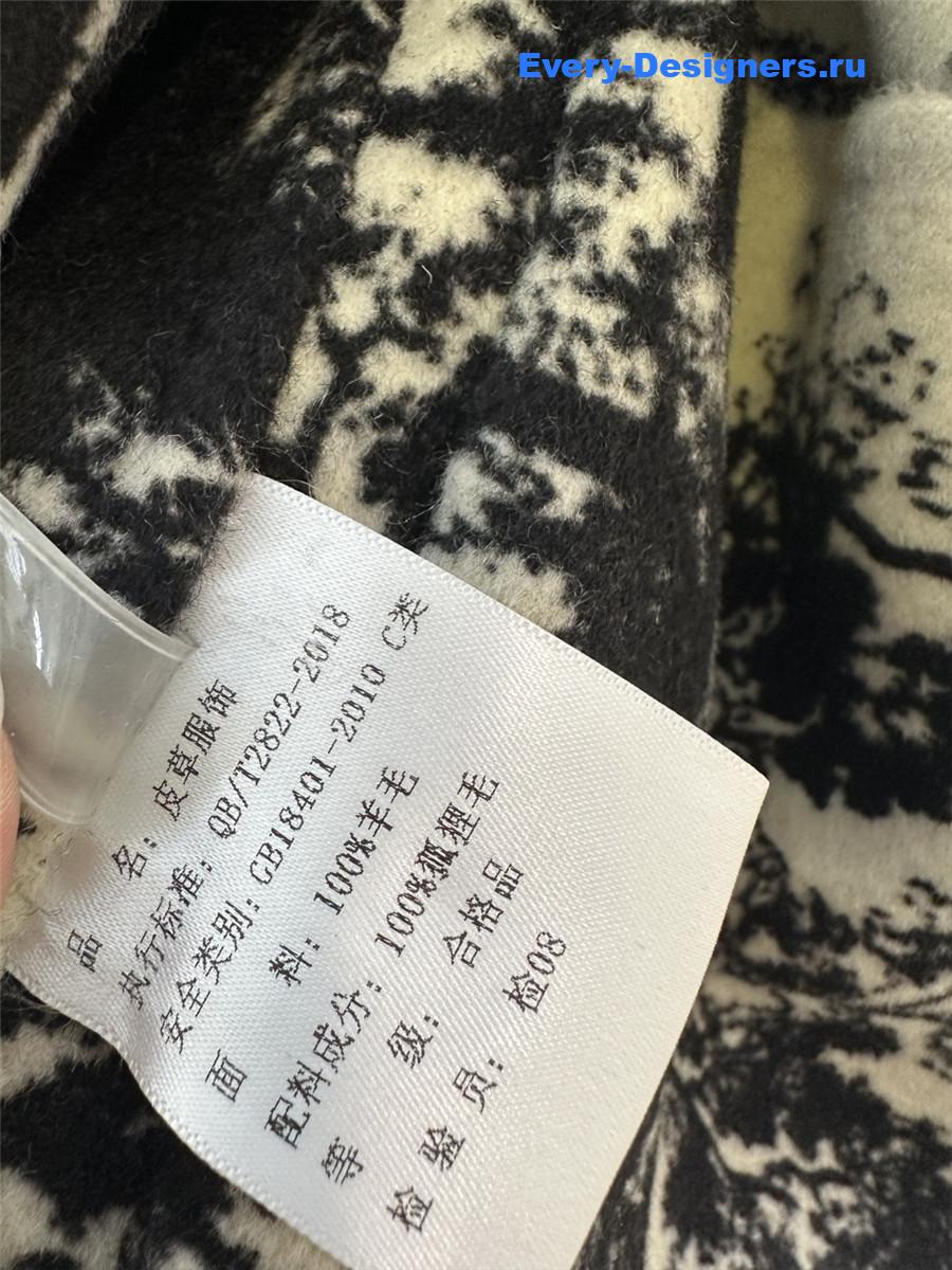 D10r black wool coat