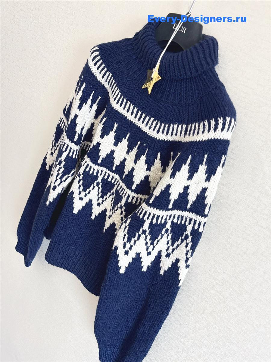 D10ralps navy turtleneck cashmere sweater