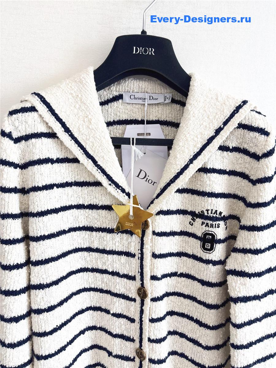 D10r white stripe lapel sweater